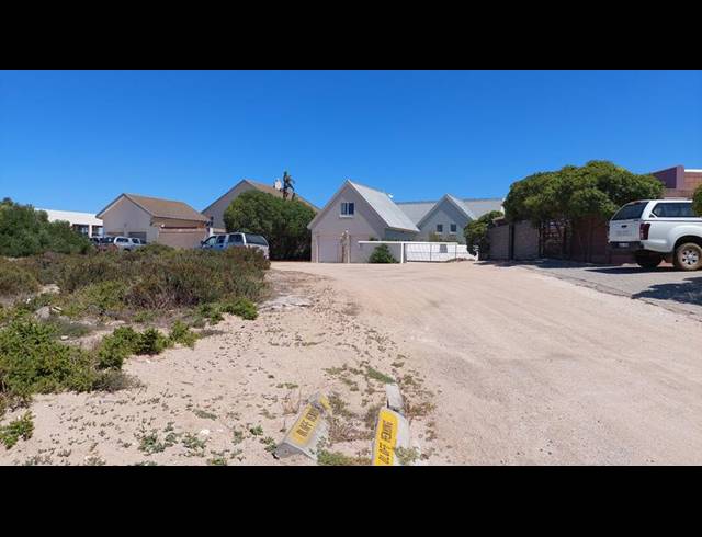 LAND FOR SALE IN BRITANNIA BAY